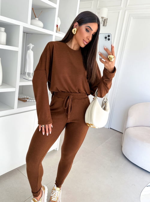CONJUNTO LÃZINHA MANGA LONGA - MARROM CONJUNTO LÃZINHA MANGA LONGA - MARROM