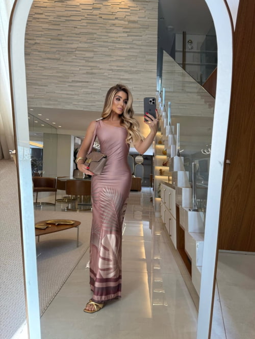 VESTIDO MALHA FLUITY COM FIVELA ESTAMPA FOLHAGEM MARROM
