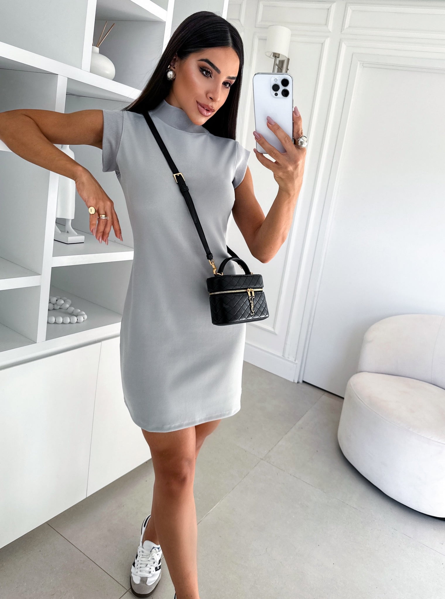 VESTIDO MONTARIA CURTO CINZA